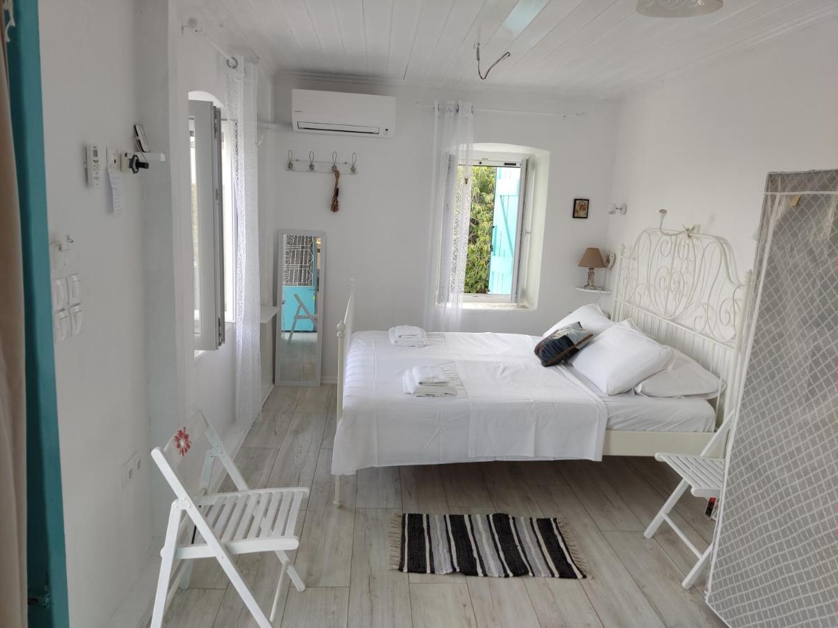 Stathis Guesthouse Fternon 外观 照片