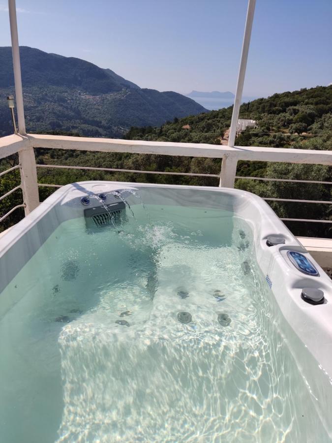 Stathis Guesthouse Fternon 外观 照片